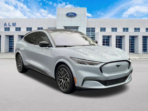 New 2025 Ford Mustang Mach-E Premium image 3