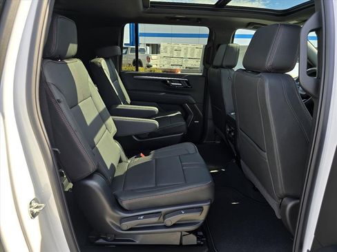 New 2026 Chevrolet Suburban RST w/ Advanced Technology Package image 12