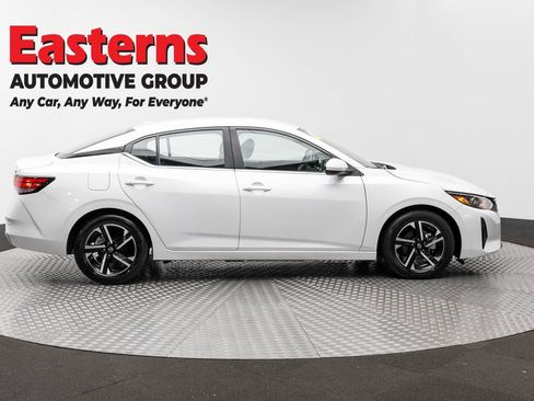 Used 2024 Nissan Sentra SV FWD image 4