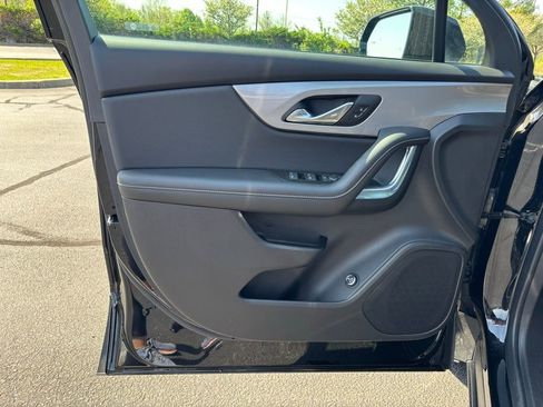 Used 2024 Chevrolet Blazer LT w/ LPO, Floor Liner Package FWD image 12