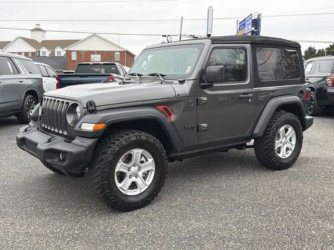 Used 2023 Jeep Wrangler Sport S image 1