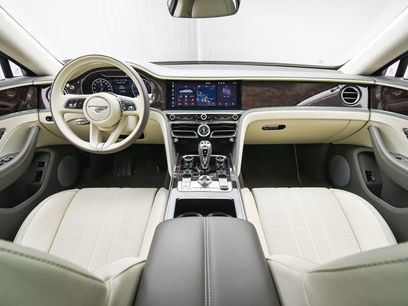 Used 2022 Bentley Flying Spur V8