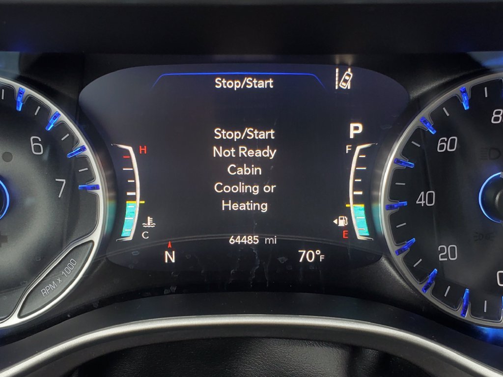 Used 2024 Chrysler Pacifica Touring-L FWD image 14