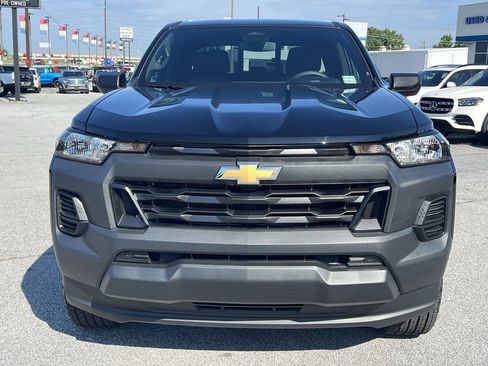 Used 2024 Chevrolet Colorado W/T w/ WT Convenience Package image 28