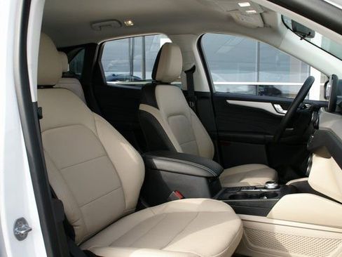 Used 2022 Ford Escape SEL image 38