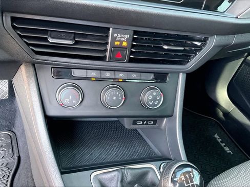 Used 2021 Volkswagen Jetta S FWD image 33