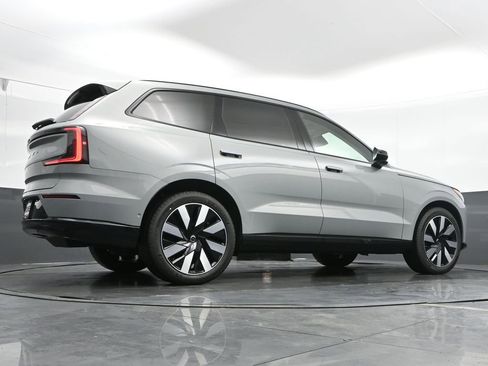 New 2025 Volvo EX90 Ultra image 42
