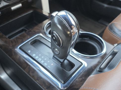 Used 2014 Ford F150 Platinum image 16