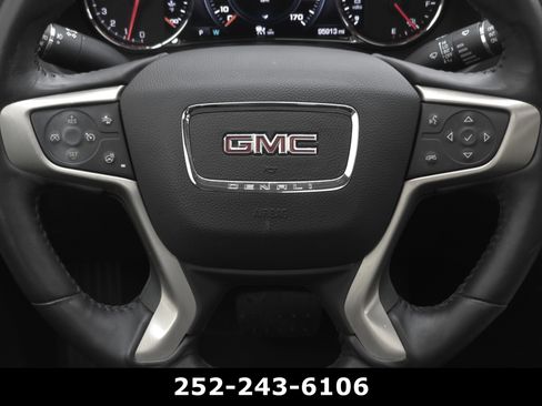 Used 2017 GMC Acadia Denali w/ Technology Package image 24