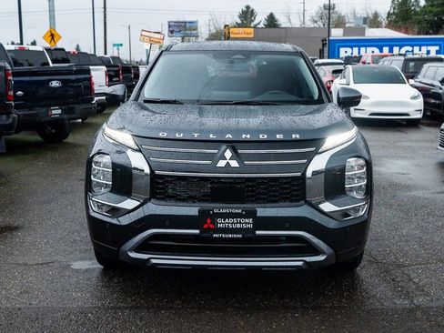 New 2026 Mitsubishi Outlander SE AWD/4WD image 2