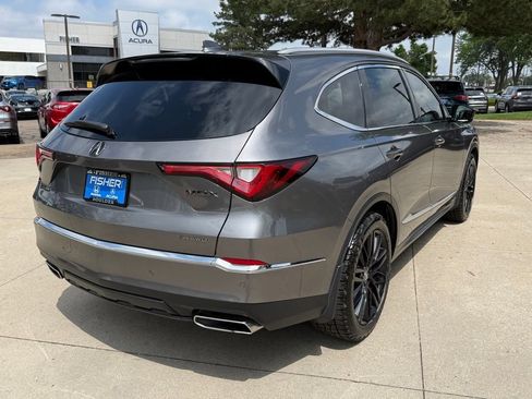 Used 2022 Acura MDX SH-AWD w/ Advance Package image 4