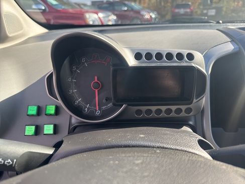 Used 2015 Chevrolet Sonic LT image 25