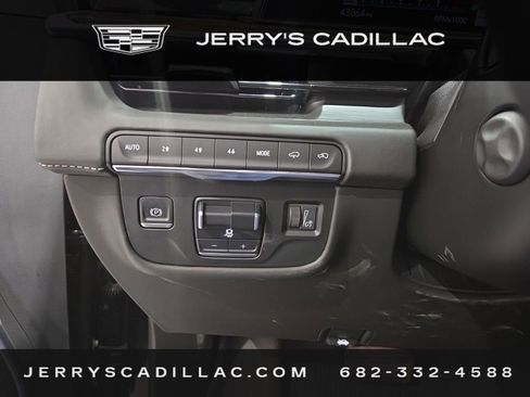 Used 2023 Cadillac Escalade ESV Sport Platinum w/ LPO, ONYX Package image 14