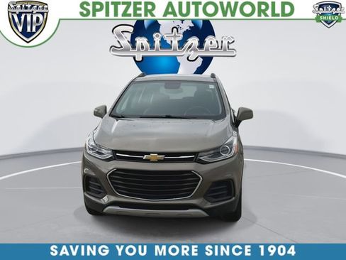 Used 2022 Chevrolet Trax LT w/ Driver Confidence Package AWD/4WD image 4