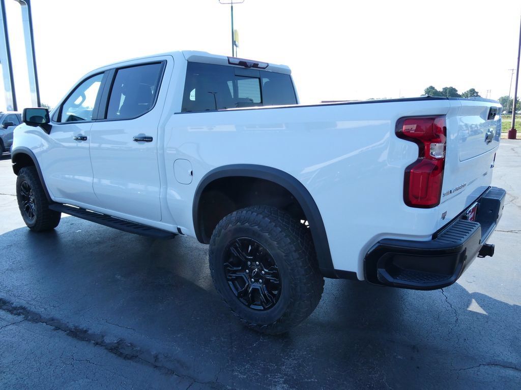 Used 2022 Chevrolet Silverado 1500 ZR2 w/ Technology Package AWD/4WD image 9