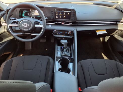 New 2026 Hyundai Elantra Blue image 8