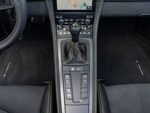 Used 2025 Porsche 718 Boxster Spyder RS RWD image 32