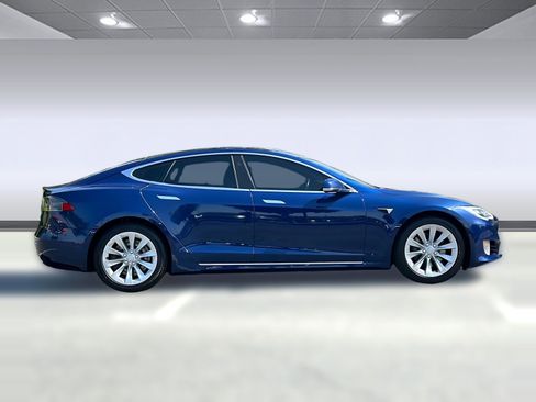 Used 2017 Tesla Model S 75 RWD image 7