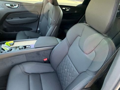 New 2027 Volvo XC60 B5 Plus AWD/4WD image 16
