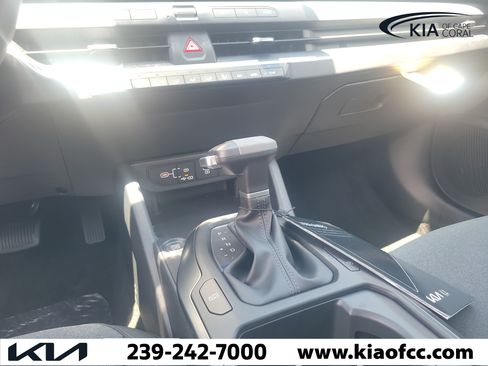 New 2026 Kia K4 FWD image 18