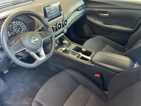 Used 2024 Nissan Sentra SV FWD image 12