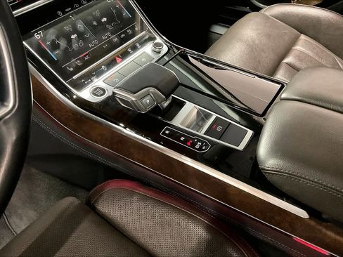 Used 2021 Audi A8 L 3.0T w/ Executive Plus Package image 18