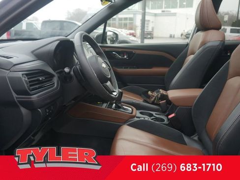 Used 2025 Subaru Forester Touring image 40