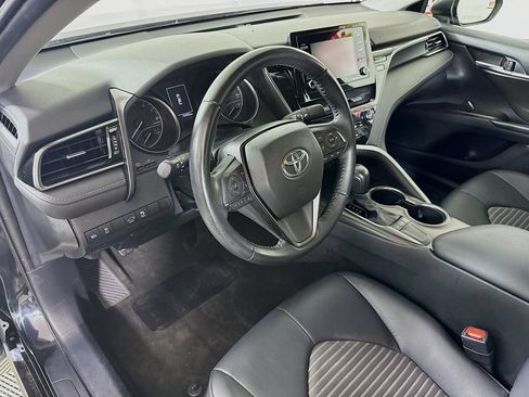 Certified 2022 Toyota Camry SE FWD image 17