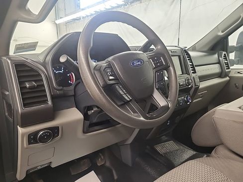 Used 2022 Ford F350 XLT w/ XLT Value Package AWD/4WD image 9