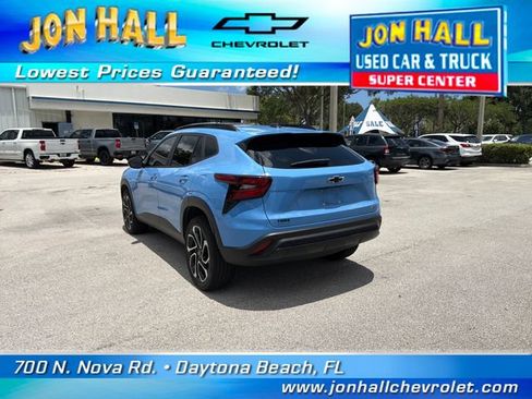 Used 2024 Chevrolet Trax RS w/ Driver Confidence Package FWD image 7
