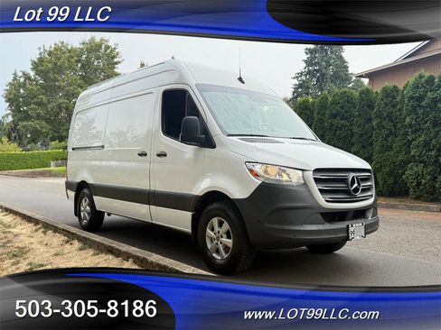 Used 2019 Mercedes-Benz Sprinter 144 w/ Premium Plus Package image 8