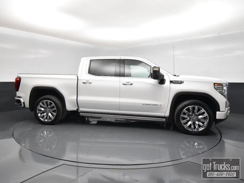 Used 2024 GMC Sierra 1500 Denali w/ Denali Reserve Package AWD/4WD image 53