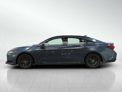 Used 2020 Toyota Avalon XSE w/ All Weather Liner Package image 2