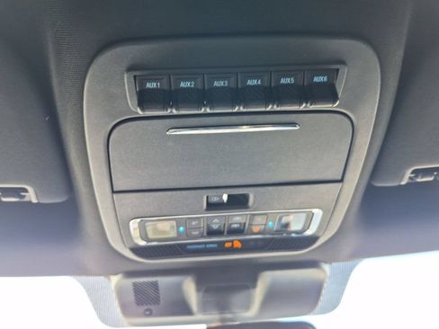 Used 2025 Ford F150 Raptor AWD/4WD image 31