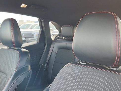 Used 2023 Ford Escape ST-Line image 10