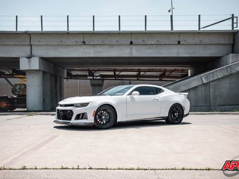 Used 2018 Chevrolet Camaro ZL1 RWD image 44