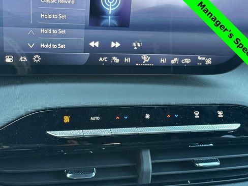 New 2025 Buick Enclave Sport Touring w/ Super Cruise Package image 21