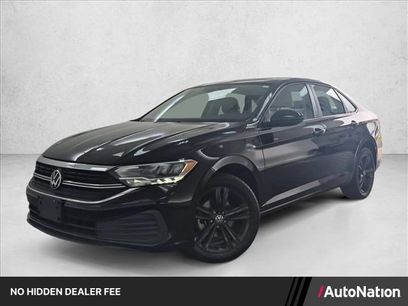 Used 2023 Volkswagen Jetta SE w/ Panoramic Sunroof Package