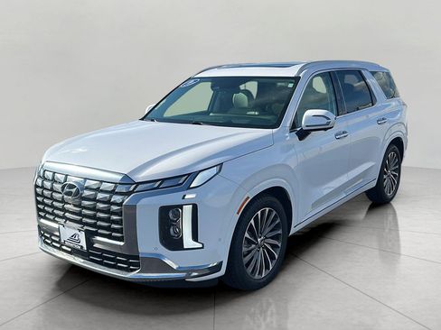 Used 2024 Hyundai Palisade Calligraphy AWD/4WD image 3
