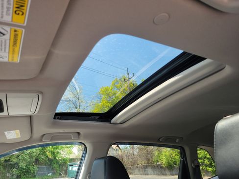 Used 2024 Honda CR-V EX-L image 33