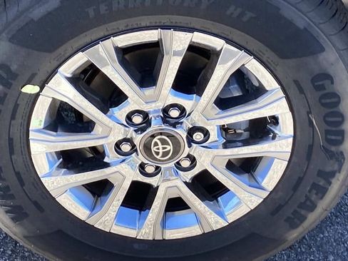 New 2026 Toyota Tacoma Limited AWD/4WD image 5