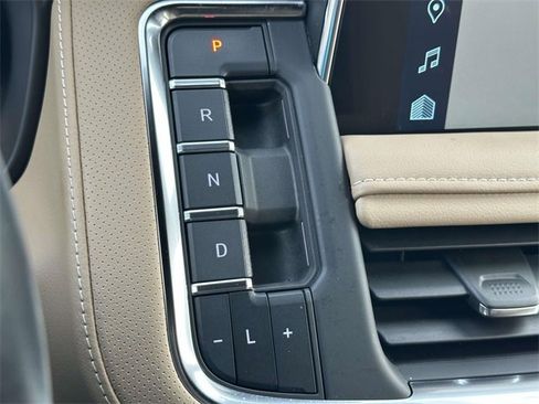 Used 2023 Chevrolet Tahoe Premier image 26