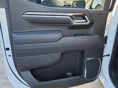 New 2026 GMC Sierra 1500 Elevation image 40