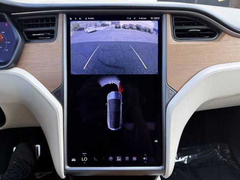 Used 2020 Tesla Model X Performance AWD/4WD image 17