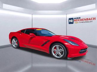 Used 2017 Chevrolet Corvette Stingray Coupe w/ 1LT RWD video 2