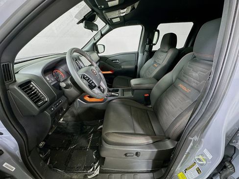 Used 2022 Nissan Frontier Pro-X w/ Technology Package image 15