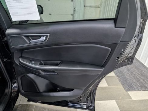 Used 2024 Ford Edge SE w/ Cargo Accessory Package AWD/4WD image 24
