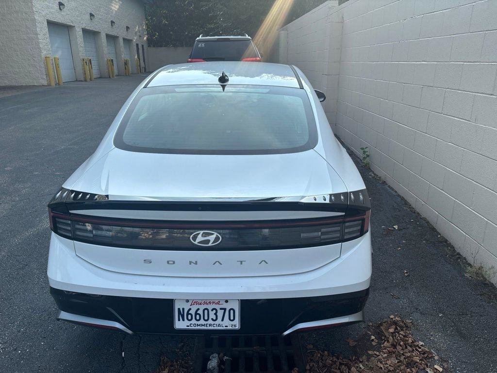 Used 2025 Hyundai Sonata SEL FWD image 3