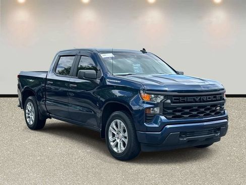 Used 2022 Chevrolet Silverado 1500 Custom RWD image 3
