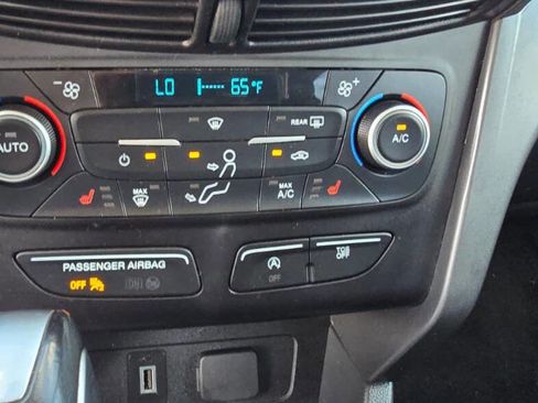 Used 2018 Ford Escape SEL image 61